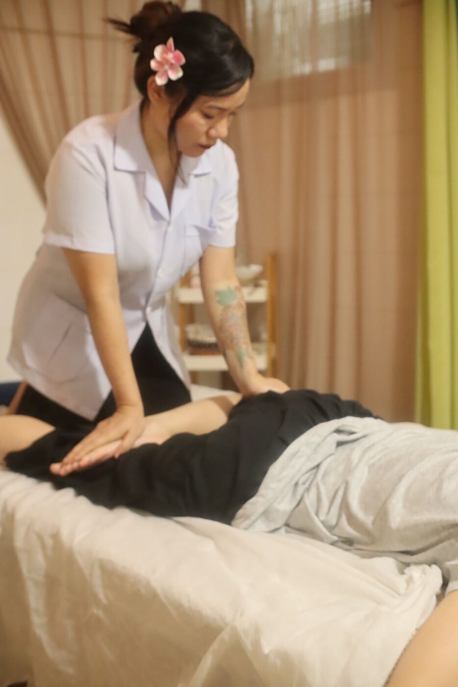 Masaje relajante con aceite en Mantra Thai Massage